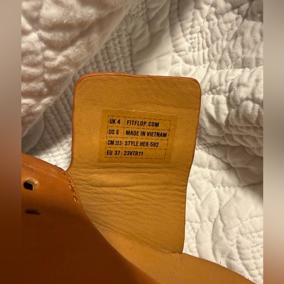 Fitflop GEN-FF Buckle Two-Bar Leather Slides Tan Leather Footwear - Picture 7 of 7